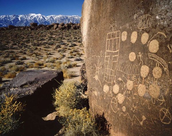 CA, Bishop, Sierra Mts Curvilinear petroglyphs